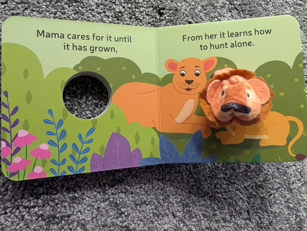 Baby Lion Finger Puppet board book Hardback