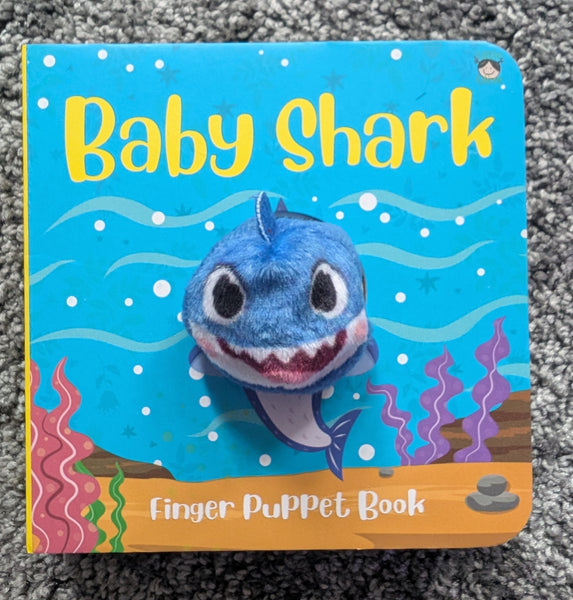 Baby Shark Finger Puppet board book Hardback