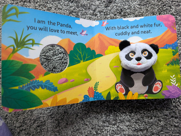Cute Panda Finger Puppet board book Hardback